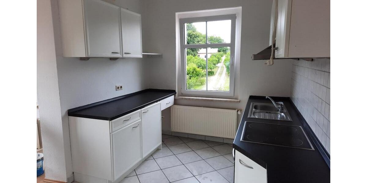 Helle 2-Raum-Wohnung 65 m² im san. Altbau zu vermieten 2 zimmer