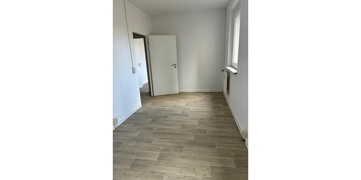 Etagenwohnung Gotha - 4 Zimmer, 71 m&sup2;, 420&euro; | Angebot:26563042