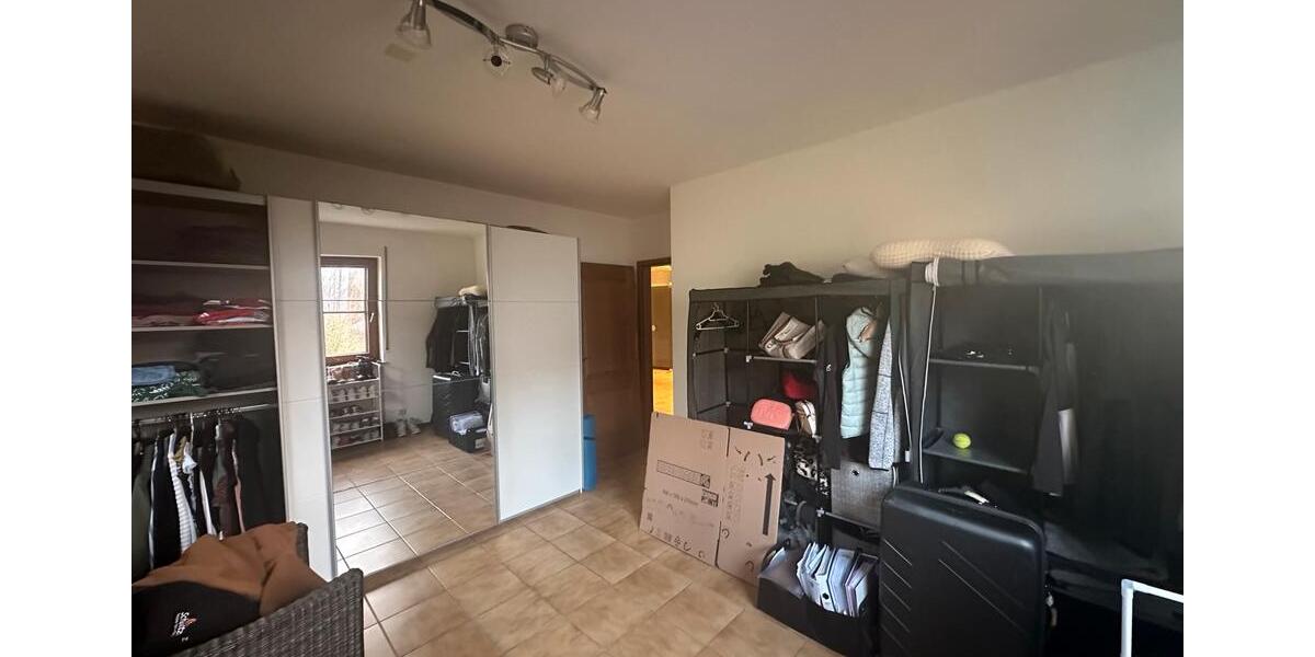 Etagenwohnung Irrel - 6 Zimmer, 171 m&sup2;, 1.400&euro; | Angebot:24995761