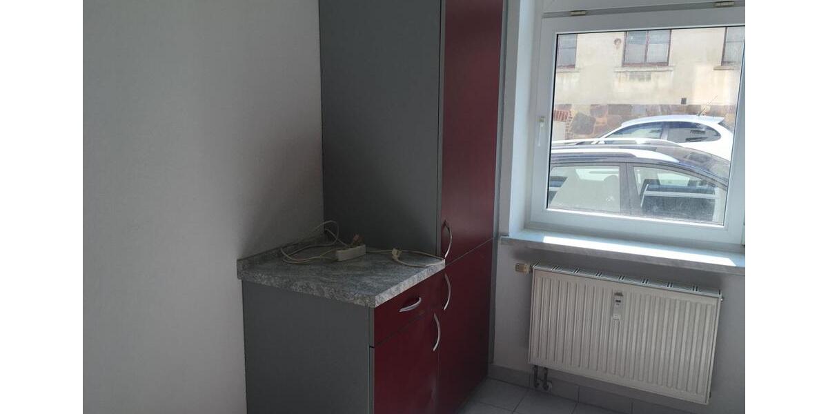 Erdgeschoßwohnung Meerane - 2 Zimmer, 58 m&sup2;, 320&euro; | Angebot:26284733