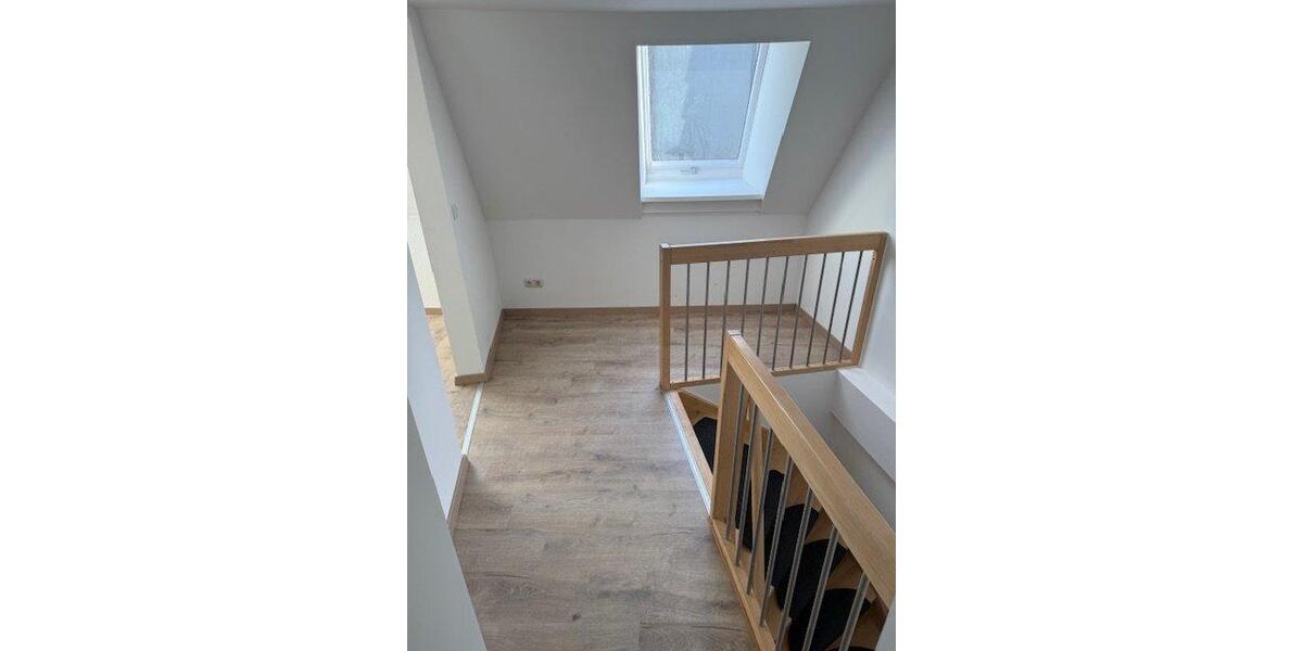 Wohnen auf Zeit Flensburg - 5 Zimmer, 120 m&sup2;, 1.600&euro; | Angebot:26633489