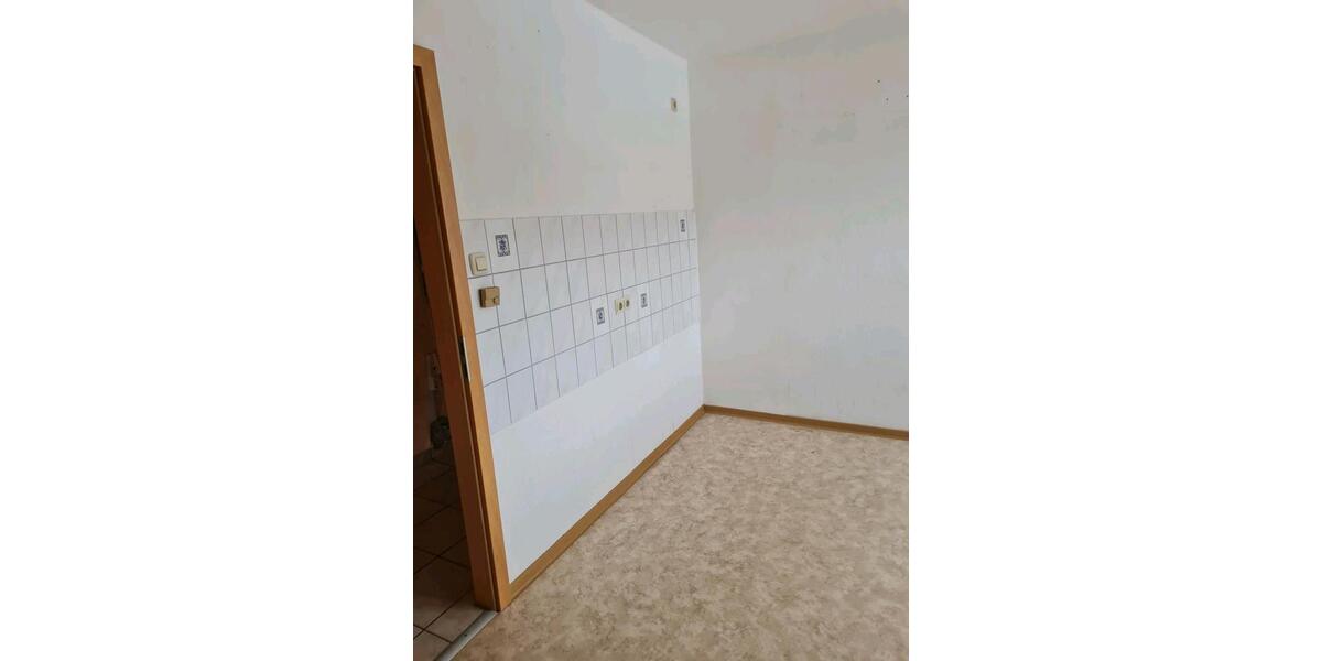 Dachgeschoßwohnung Niederfischbach - 3 Zimmer, 84 m&sup2;, 800&euro; | Angebot:24153226