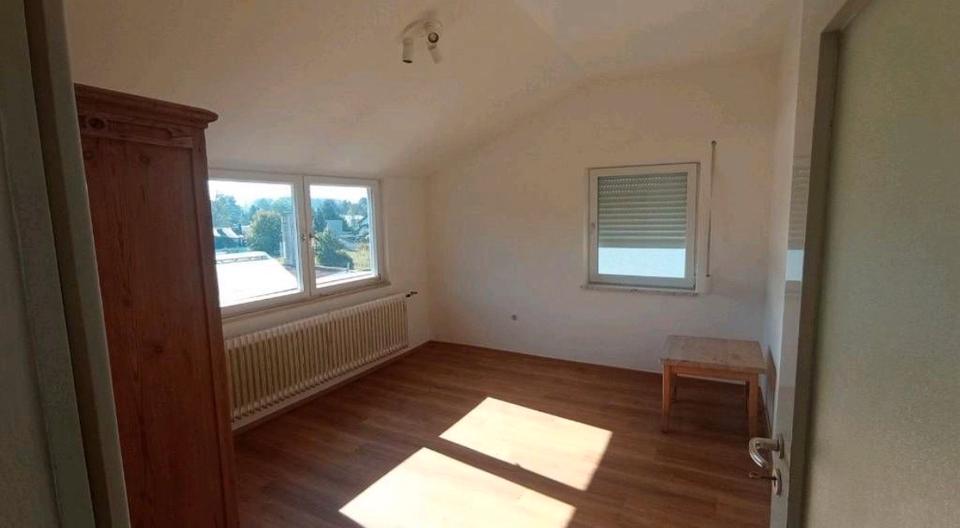 Erdgeschoßwohnung Ingolstadt Nordost - 7 Zimmer, 10 m&sup2;, 345&euro; | Angebot:26272771