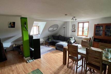 Wohnen in historischem Ambiente, 2,5 Zi. mit Balkon in Poppenreuth |