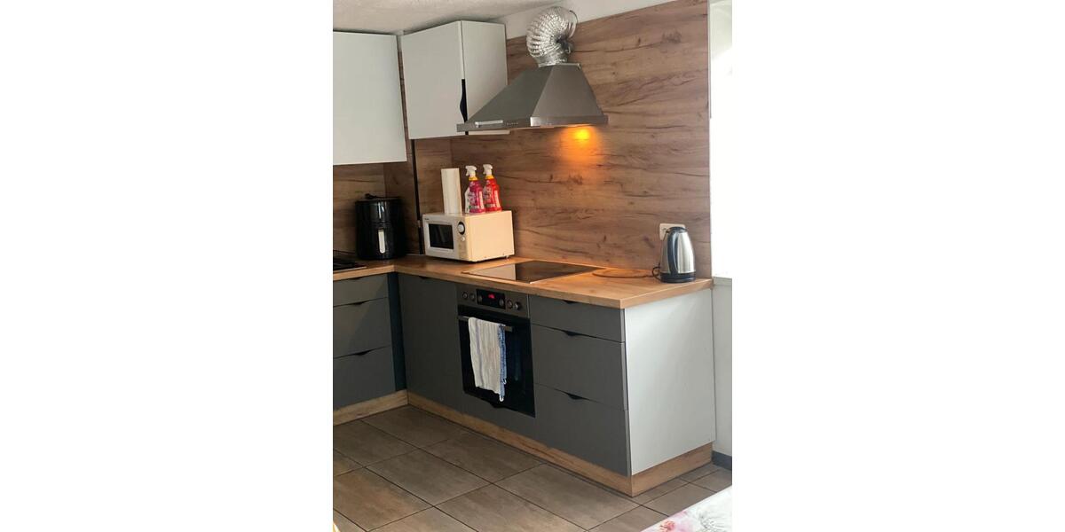 Wohnen auf Zeit Albertshofen - 9 Zimmer, 24 m&sup2;, 18&euro; | Angebot:26339486