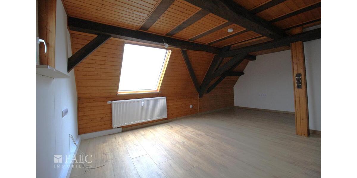 Etagenwohnung Rosbach vor der Höhe - 3 Zimmer, 109 m&sup2;, 1.250&euro; | Angebot:25054647