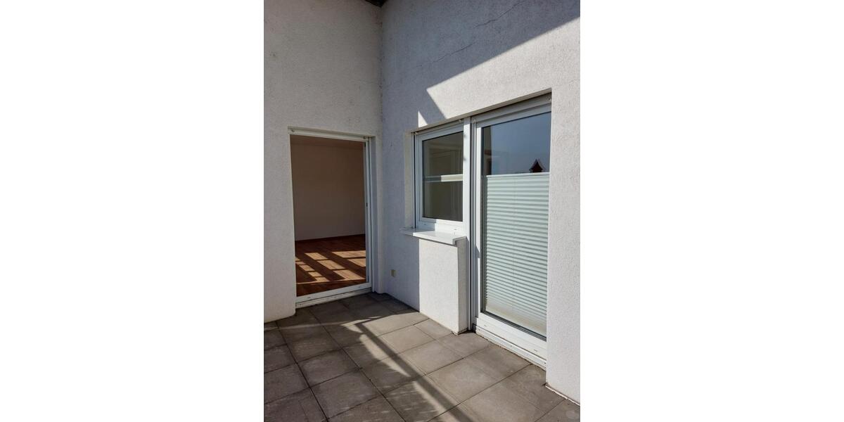 Etagenwohnung Schönebeck (Elbe) - 3 Zimmer, 79 m&sup2;, 550&euro; | Angebot:26262558