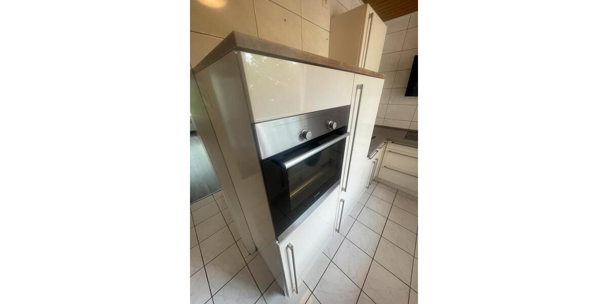 Etagenwohnung Neuss - 2 Zimmer, 68 m&sup2;, 1.040&euro; | Angebot:26610402