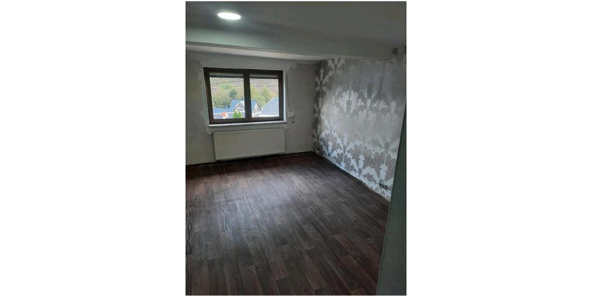 Einfamilienhaus Neuhaus am Rennweg - 5 Zimmer, 130 m&sup2;, 750&euro; | Angebot:24896078