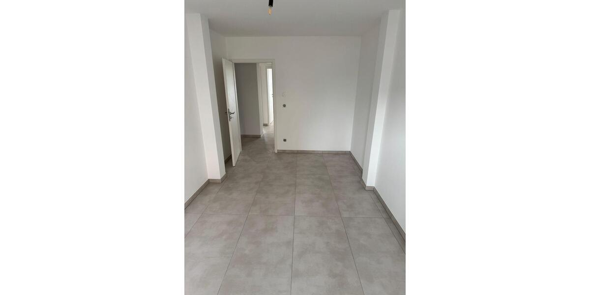 Etagenwohnung Köln Mülheim - 4 Zimmer, 107 m&sup2;, 2.030&euro; | Angebot:26368663