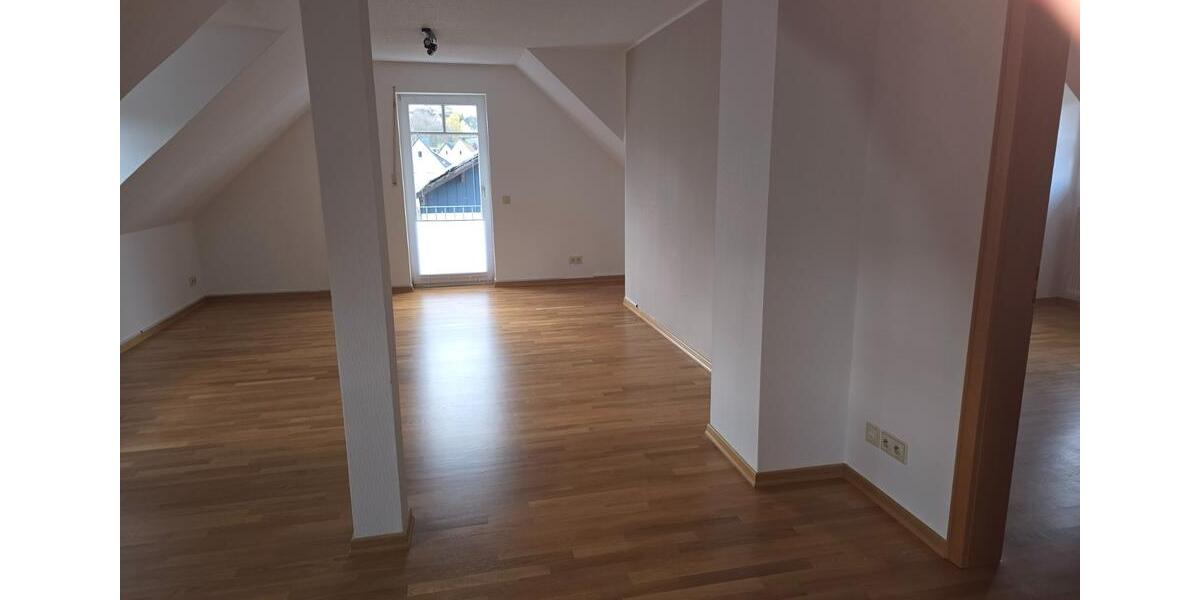 Dachgeschoßwohnung Brilon - 2 Zimmer, 98 m&sup2;, 580&euro; | Angebot:24488137