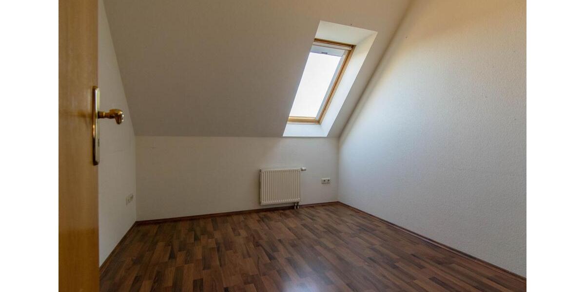 Dachgeschoßwohnung Nübbel - 3 Zimmer, 86 m&sup2;, 800&euro; | Angebot:25974747
