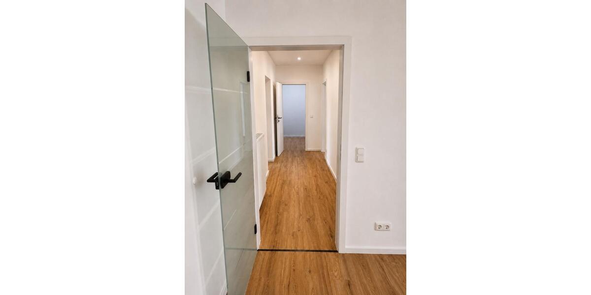 Etagenwohnung Grimma - 4 Zimmer, 101 m&sup2;, 1.212&euro; | Angebot:26635373