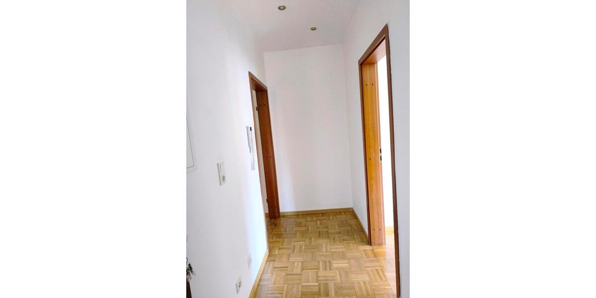 Erdgeschoßwohnung Saarbrücken West - 3 Zimmer, 75 m&sup2;, 600&euro; | Angebot:26517519