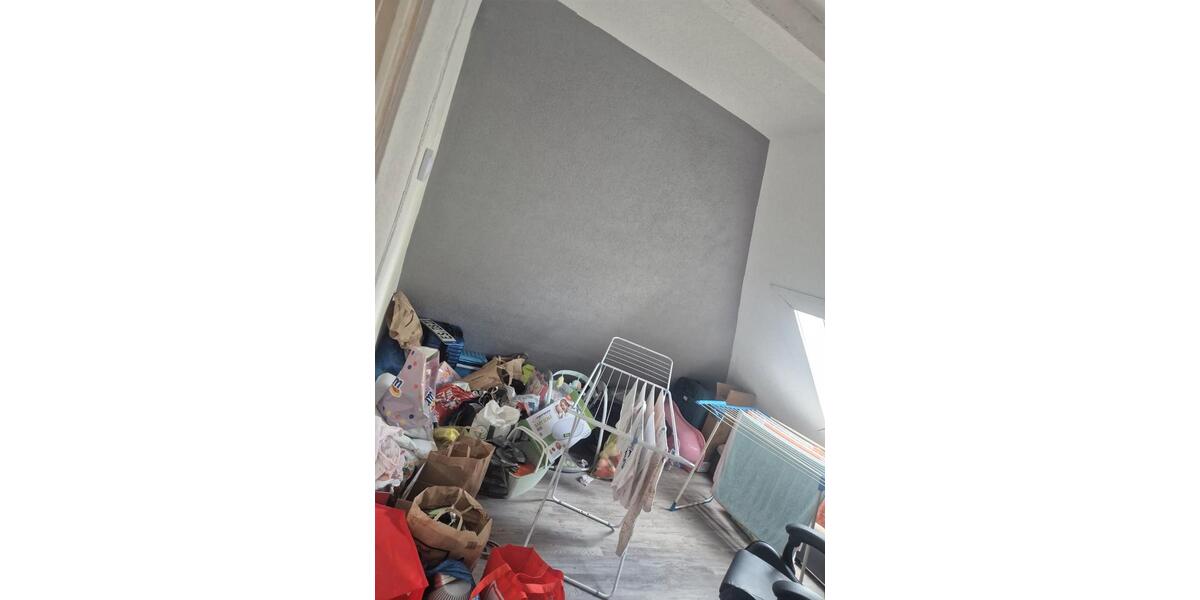 Dachgeschoßwohnung Nürtingen - 3 Zimmer, 65 m&sup2;, 1.150&euro; | Angebot:26480217