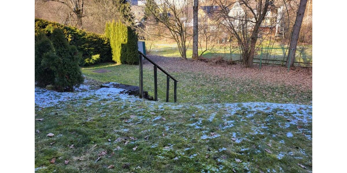 Etagenwohnung Bad Berleburg - 4 Zimmer, 122 m&sup2;, 700&euro; | Angebot:25611923