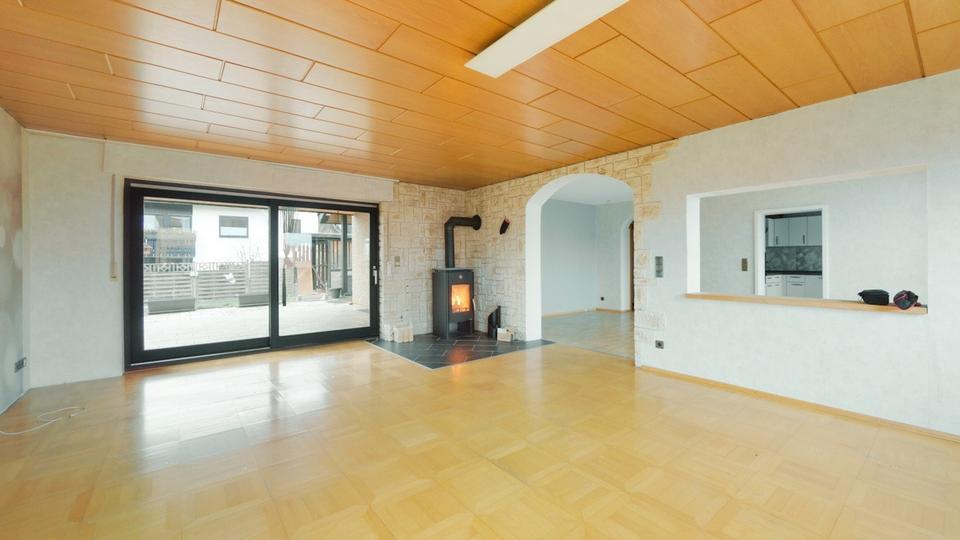 Erdgeschoßwohnung Bodenwerder - 3 Zimmer, 100 m&sup2;, 600&euro; | Angebot:26559141