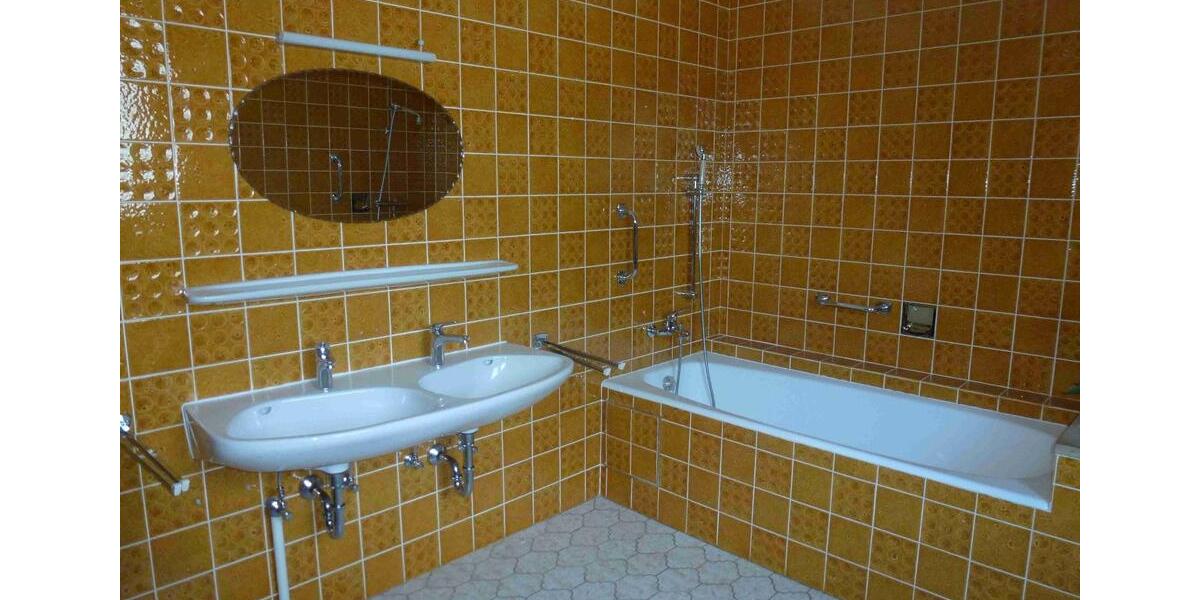 Erdgeschoßwohnung Röttenbach - 3 Zimmer, 144 m&sup2;, 1.050&euro; | Angebot:26129638