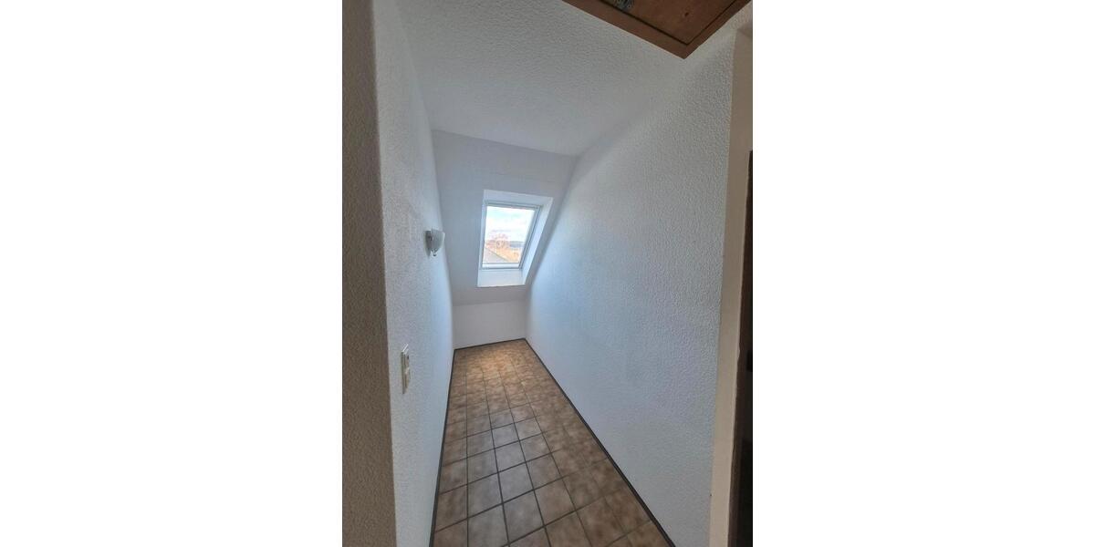 Dachgeschoßwohnung Coppenbrügge - 3 Zimmer, 80 m&sup2;, 600&euro; | Angebot:26587375