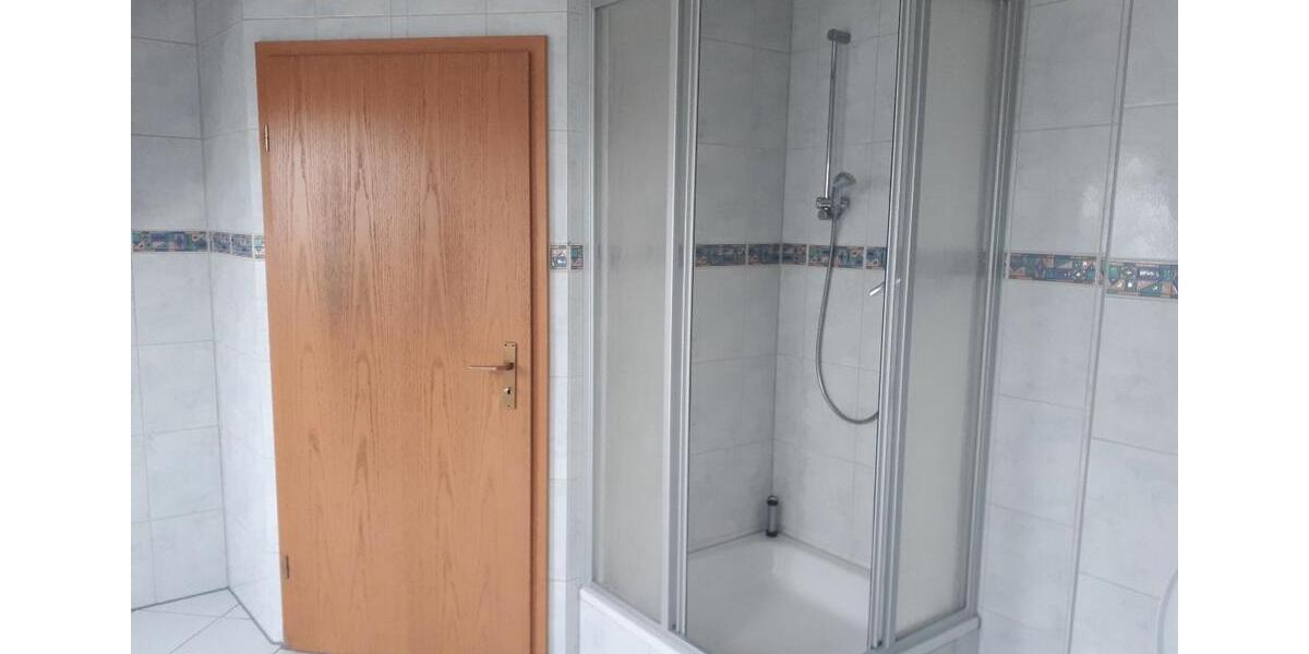 Dachgeschoßwohnung Riesa - 2 Zimmer, 71 m&sup2;, 391&euro; | Angebot:26461395