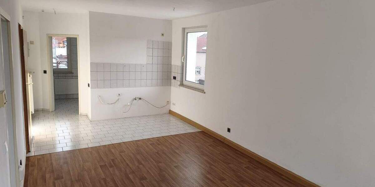 Etagenwohnung Waltershausen - 2 Zimmer, 50 m&sup2;, 350&euro; | Angebot:24872222