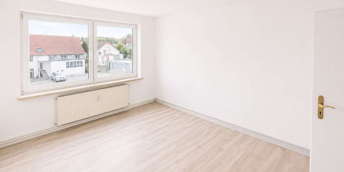 Etagenwohnung Aschersleben - 3 Zimmer, 70 m&sup2;, 496&euro; | Angebot:27009770