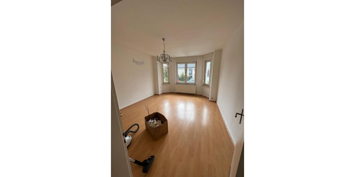 Erdgeschoßwohnung Herford Falkendiek - 3 Zimmer, 80 m&sup2;, 1.000&euro; | Angebot:26137162