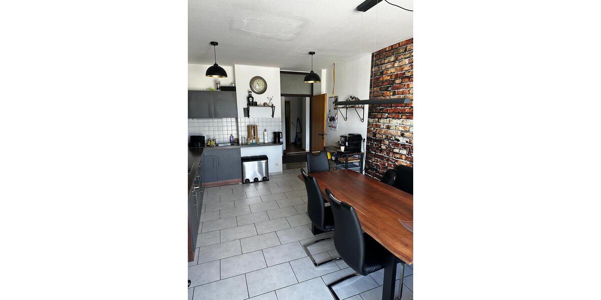 Erdgeschoßwohnung Hollfeld - 2 Zimmer, 97 m&sup2;, 650&euro; | Angebot:24524281