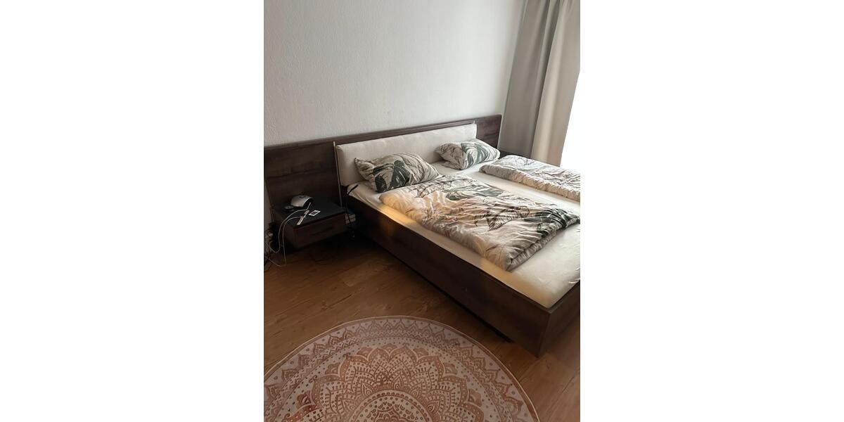 Etagenwohnung Aurich - 4 Zimmer, 90 m&sup2;, 850&euro; | Angebot:25711288