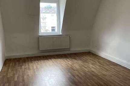 Wohnung Wuppertal Gemarkung Barmen - 3 Zimmer, 96 m&sup2;, 749&euro; | Angebot:26981948
