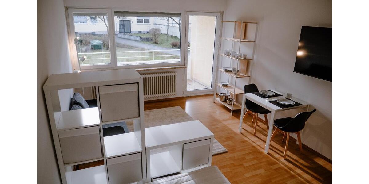 Helle möblierte Einzimmerwohnung (Perfekt für Pendler) 1 zimmer