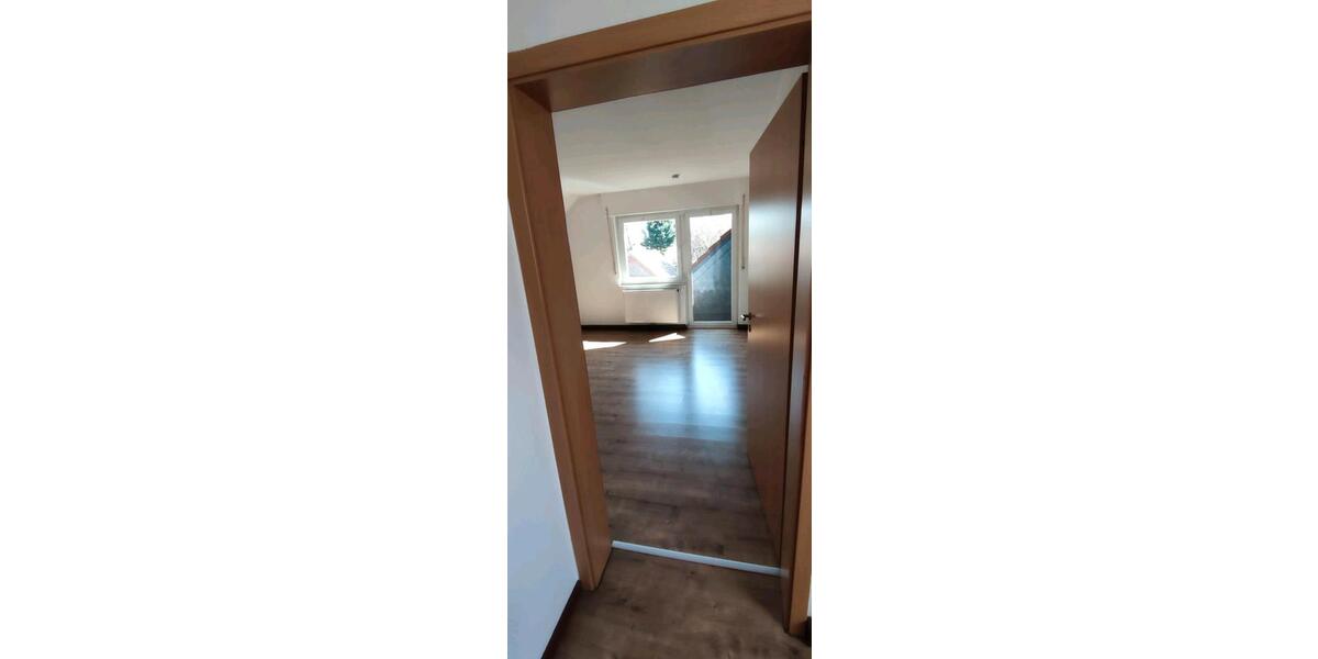 Etagenwohnung Saterland - 2 Zimmer, 95 m&sup2;, 690&euro; | Angebot:26237601