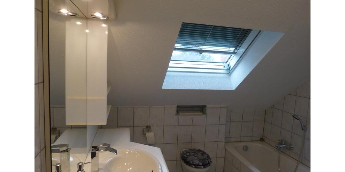 schöne helle großzügige 2 Zimmerwohnung mit großem Balkon 2 zimmer