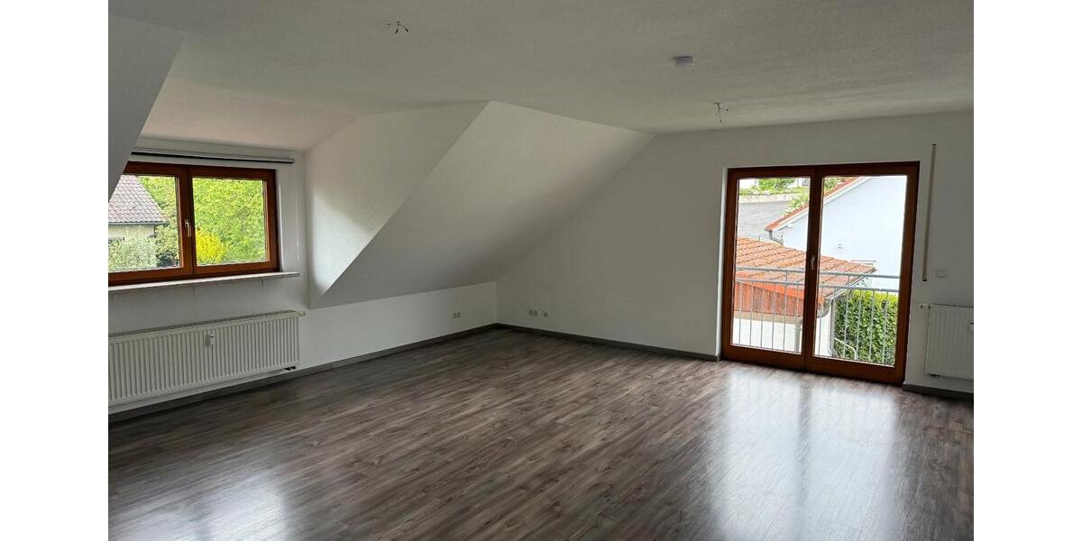 Etagenwohnung Haßfurt - 3 Zimmer, 96 m&sup2;, 780&euro; | Angebot:26481253