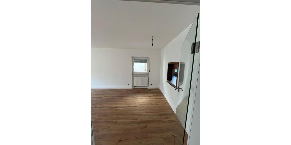 Etagenwohnung Creglingen - 3 Zimmer, 107 m&sup2;, 950&euro; | Angebot:25940713