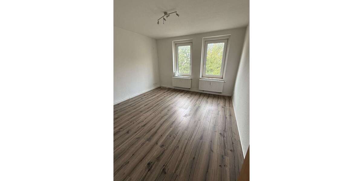 Etagenwohnung Riesa / Gröba Gröba - 3 Zimmer, 67 m&sup2;, 465&euro; | Angebot:25591933