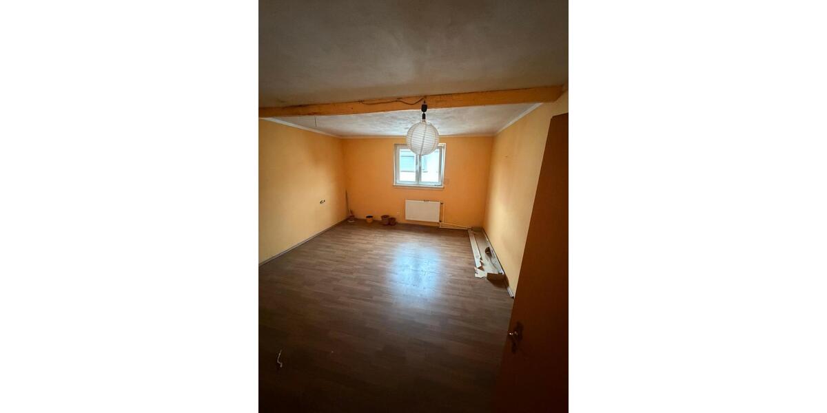 Dachgeschoßwohnung Saarbrücken Brebach-Fechingen - 3 Zimmer, 95 m&sup2;, 600&euro; | Angebot:24378436