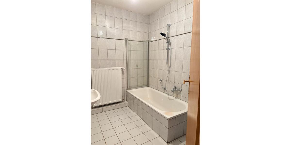 Dachgeschoßwohnung Hutthurm - 2 Zimmer, 62 m&sup2;, 520&euro; | Angebot:26516724