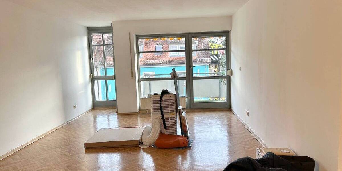 ***AB SOFORT VERFÜGBAR*** TOP GEPFLEGTE 3 ZIMMER WOHNUNG MIT BALKON UND TG-STELLPLATZ 3 zimmer