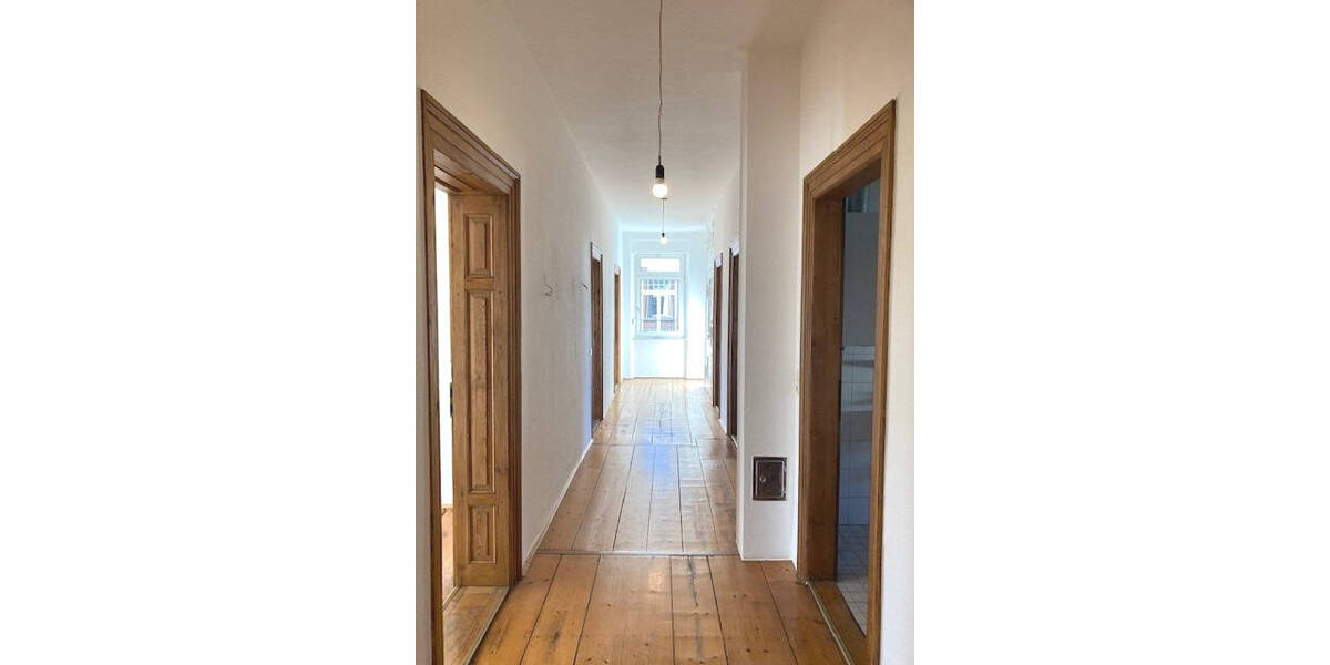 Etagenwohnung Nürnberg St Johannis - 5 Zimmer, 150 m&sup2;, 1.550&euro; | Angebot:26799159