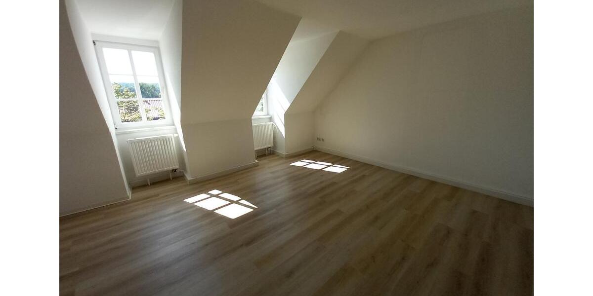 Dachgeschoßwohnung Ballenstedt - 2 Zimmer, 52 m&sup2;, 350&euro; | Angebot:23116736