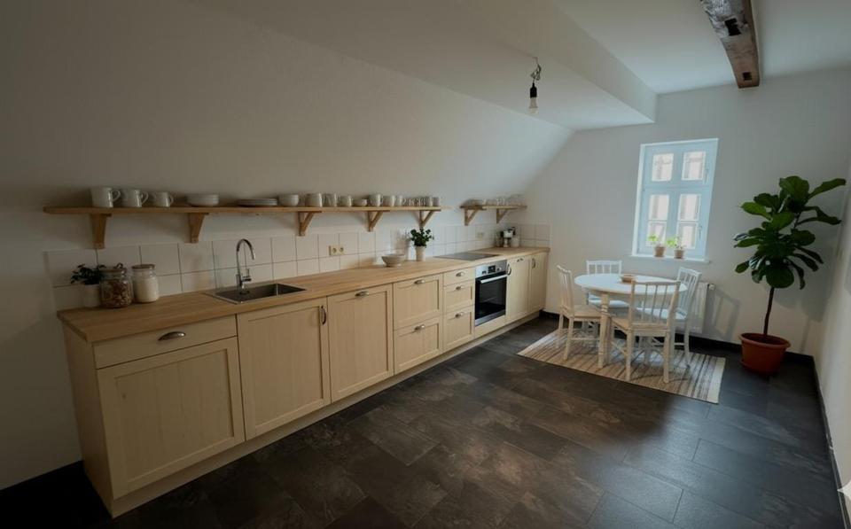 Dachgeschoßwohnung Volkmarsen - 4 Zimmer, 103 m&sup2;, 650&euro; | Angebot:23431611