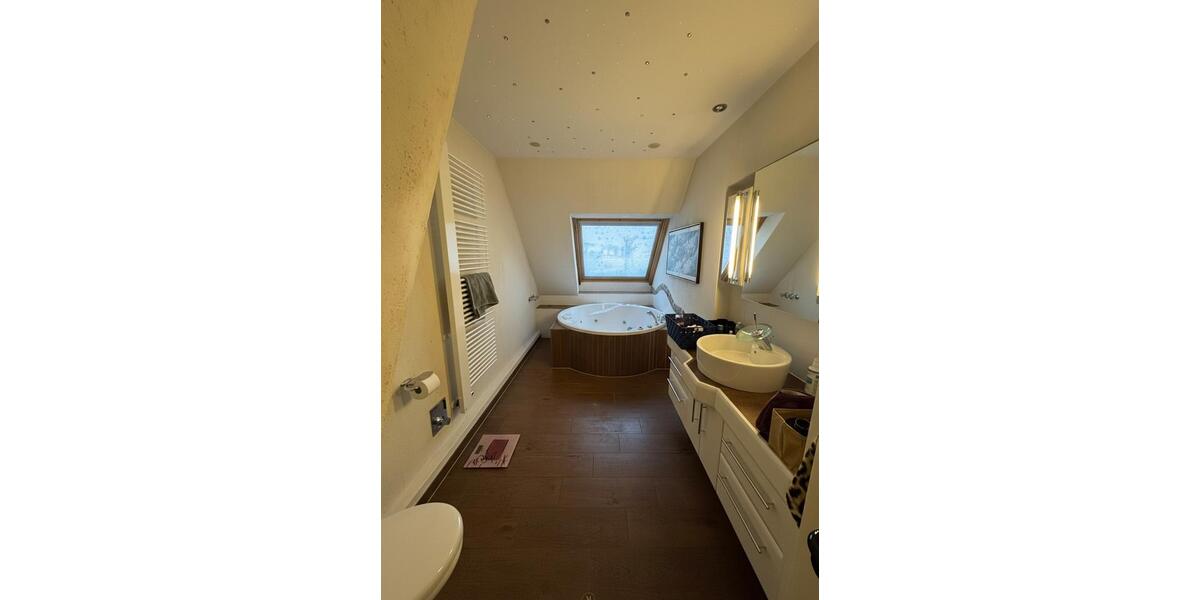 Einfamilienhaus Neumünster Böcklersiedlung - 5 Zimmer, 190 m&sup2;, 1.900&euro; | Angebot:25756445