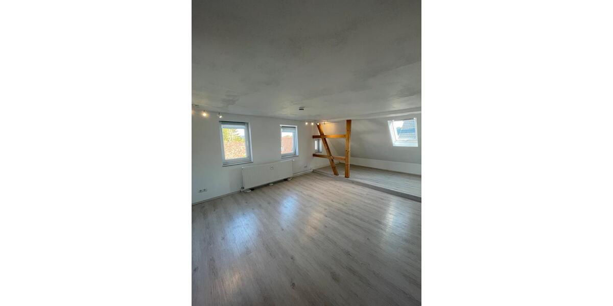 Dachgeschoßwohnung Coburg - 2 Zimmer, 70 m&sup2;, 630&euro; | Angebot:26579851