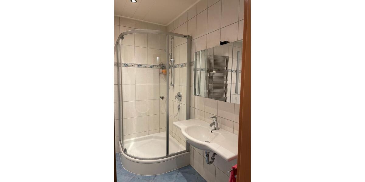 Wohnen auf Zeit Edingen-Neckarhausen Neu-Edingen - 1 Zimmer, 25 m&sup2;, 590&euro; | Angebot:26257806