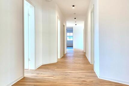 Wohnen auf Zeit Kronach - 1 Zimmer, 8 m&sup2;, 309&euro; | Angebot:26462593