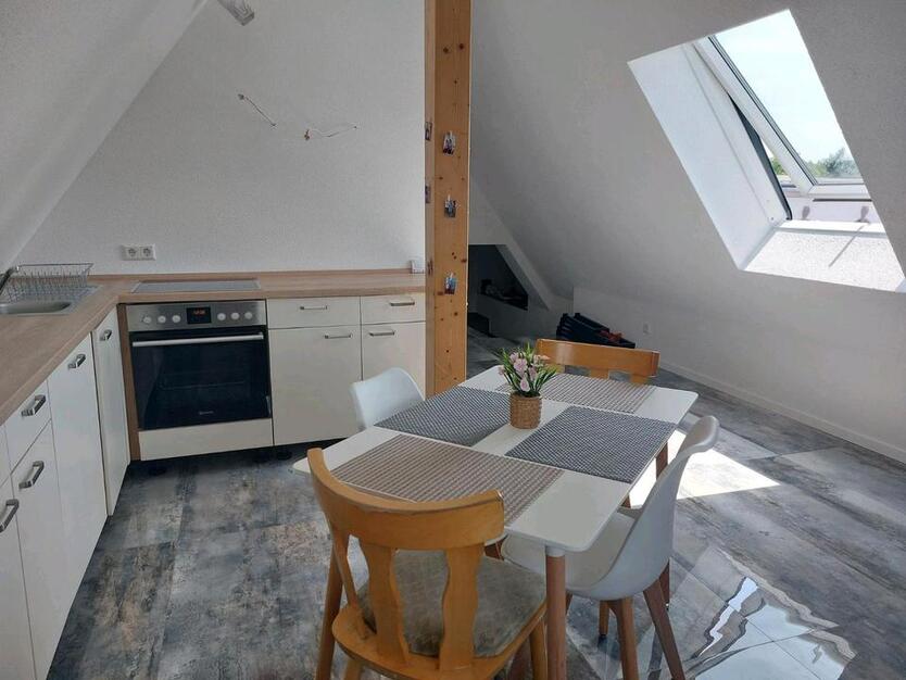 Möbliertes 2 Zimmer Wohnung