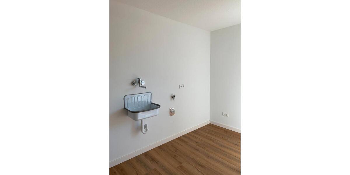 Erdgeschoßwohnung Wiesmoor - 4 Zimmer, 136 m&sup2;, 1.260&euro; | Angebot:26088513