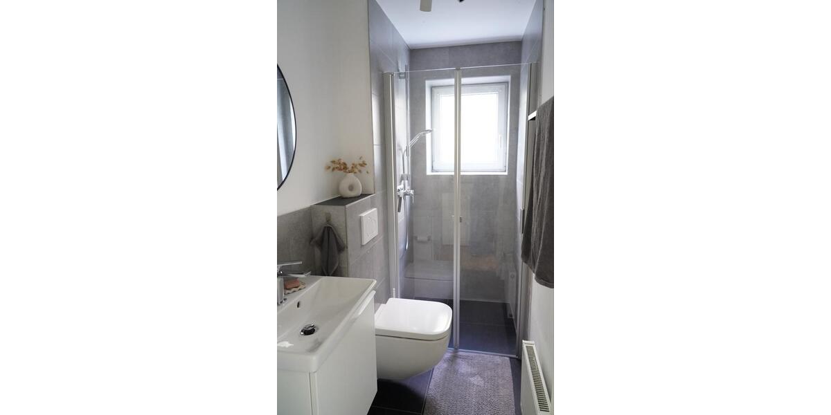 Erdgeschoßwohnung Starnberg - 4 Zimmer, 120 m&sup2;, 2.390&euro; | Angebot:24842130