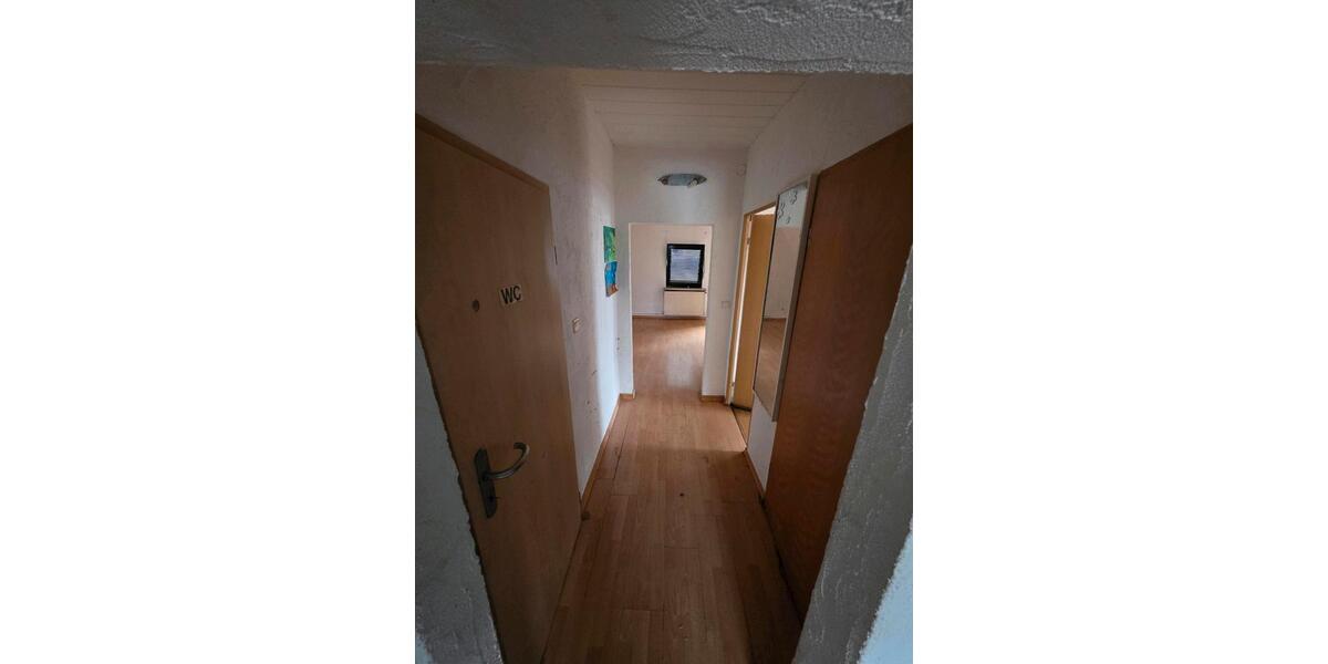 Etagenwohnung Merchweiler - 5 Zimmer, 84 m&sup2;, 660&euro; | Angebot:25941086